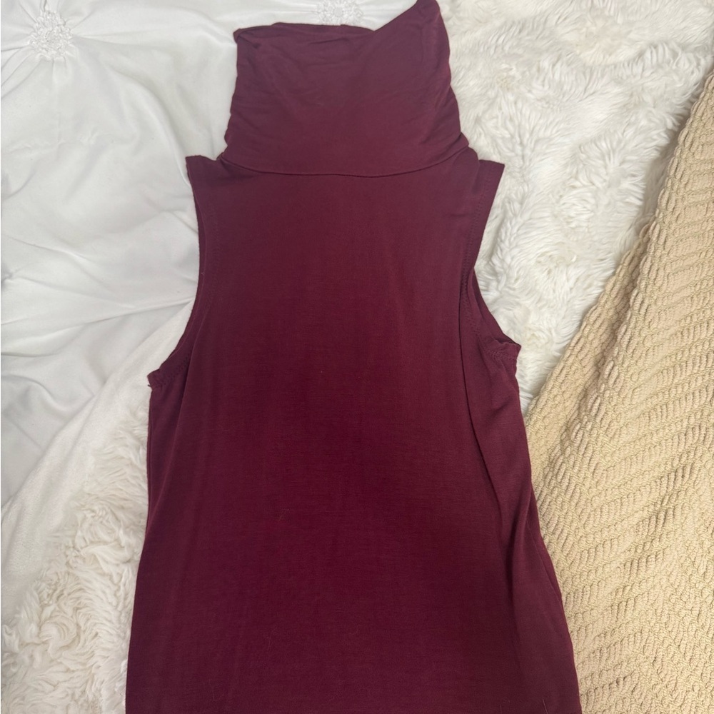 Sleeveless Burgundy Turtleneck Top - Picture 1 of 3